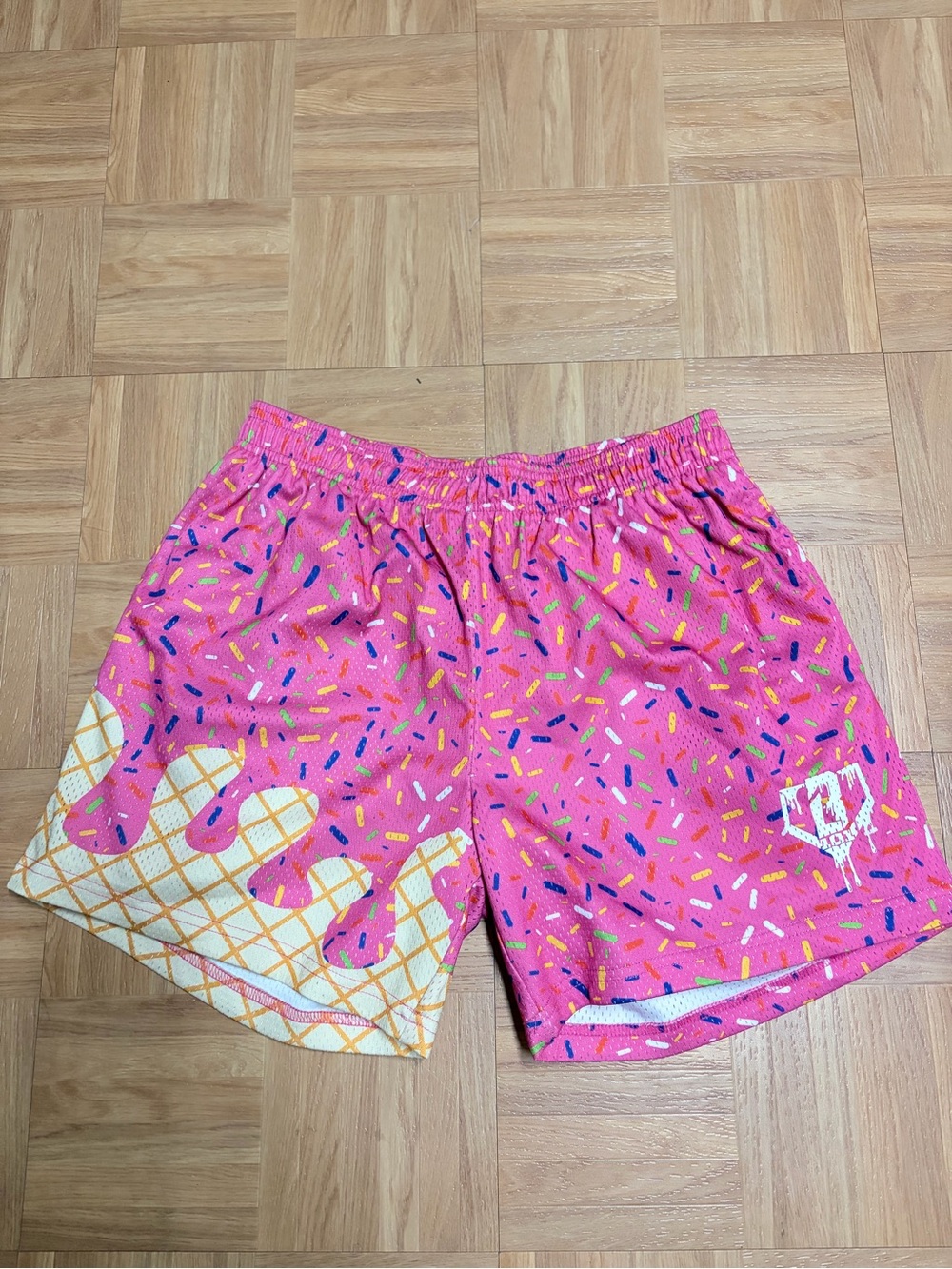 Pink Sprinkle Print Men's Athletic Shorts